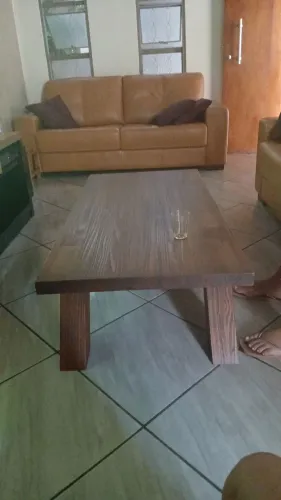 Mesa de Centro em madeira 