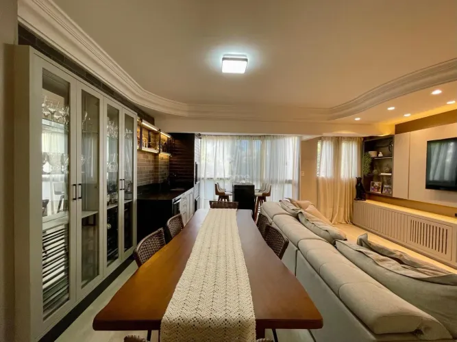 Apartamento mobiliado de 4 quartos no Centro de Chapecó, Santa Catarina