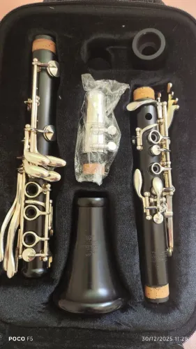 Clarinete Moresky M9 Profissional 