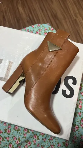 Bota Schutz 
