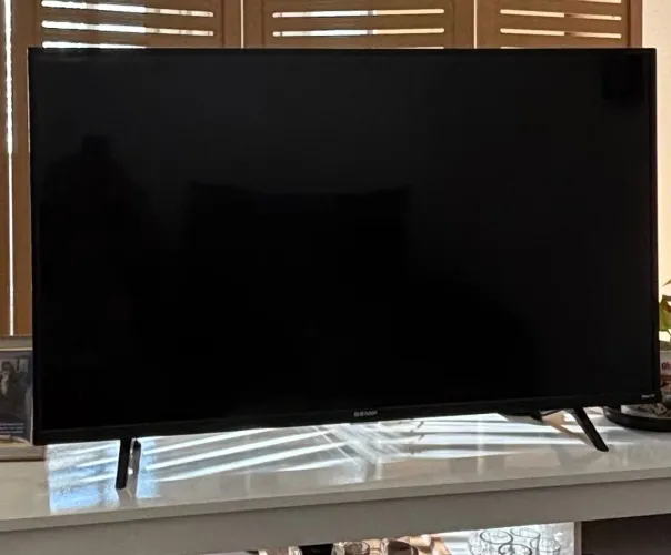TV Philco 43 polegadas semi-nova 