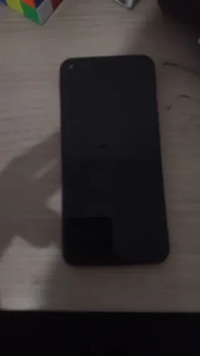 Celular: Samsung Galaxy A11. Funcionando normal, apenas alguns defeitos.