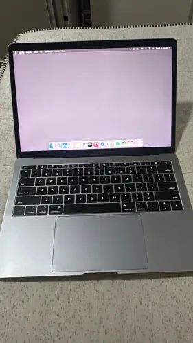 MacBook Pro 2017 - 13,3? | Intel Core i5 | 8GB RAM | 128GB
