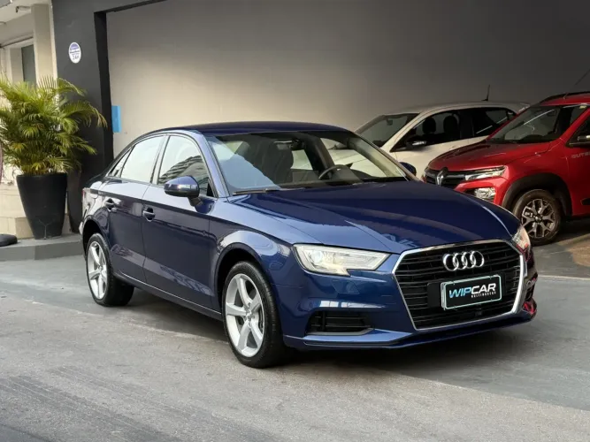 Audi A3 Sedan 1.4 TFSI Flex Tiptronic 4P 2017