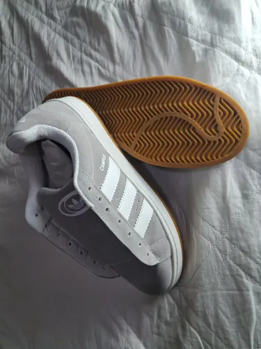 Tênis Adidas 
