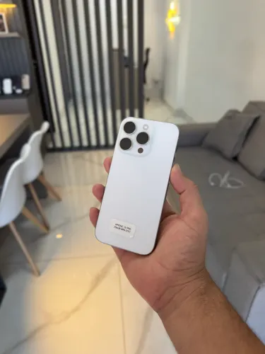 iPhone 16 pro 256 gigas 