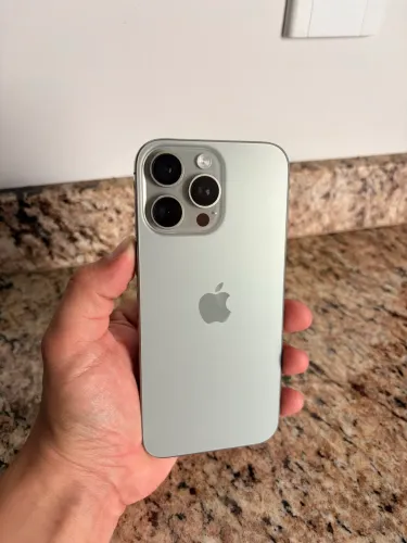 iPhone 16 Pro Max - 256gb - Natural Titânio