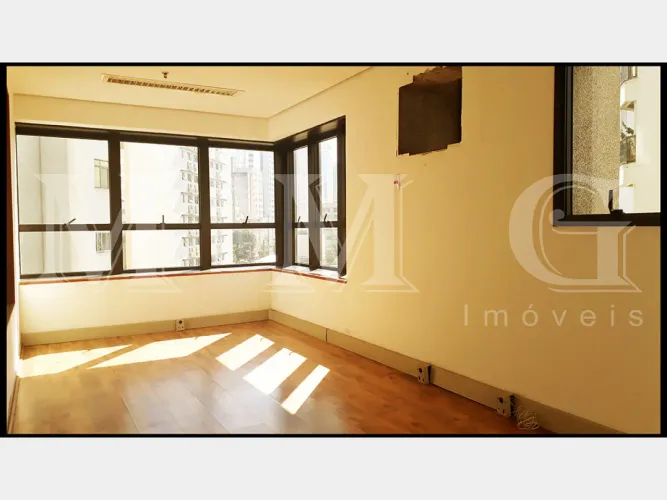 Ana Rosa: Conj. Comercial, excelente localização 48 m² 1 gar. Oportunidade.