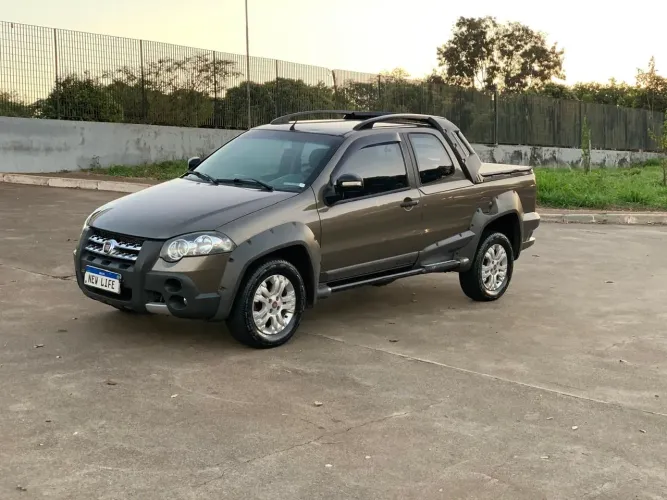 Fiat Strada Adventure1.8/ 1.8 Locker Flex CD 2010