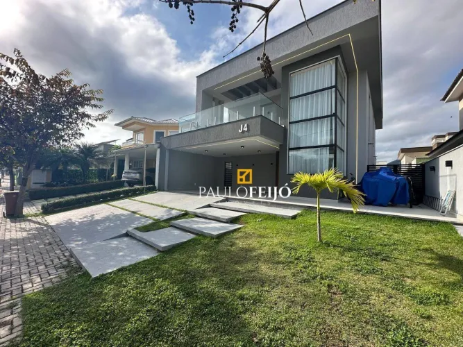 Casa com 5 dormitórios à venda, 274 m² por R$ 1.690.000 - Itaupuaçu - Maricá/RJ