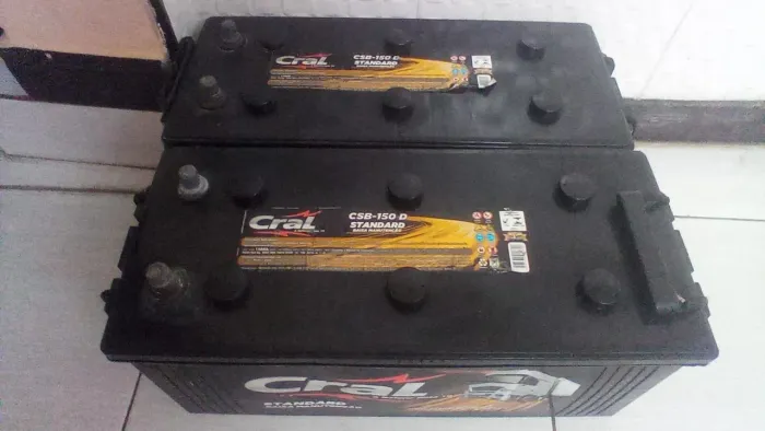 Vendo bateria 150 - Caminhão/Trator em estado de nova.