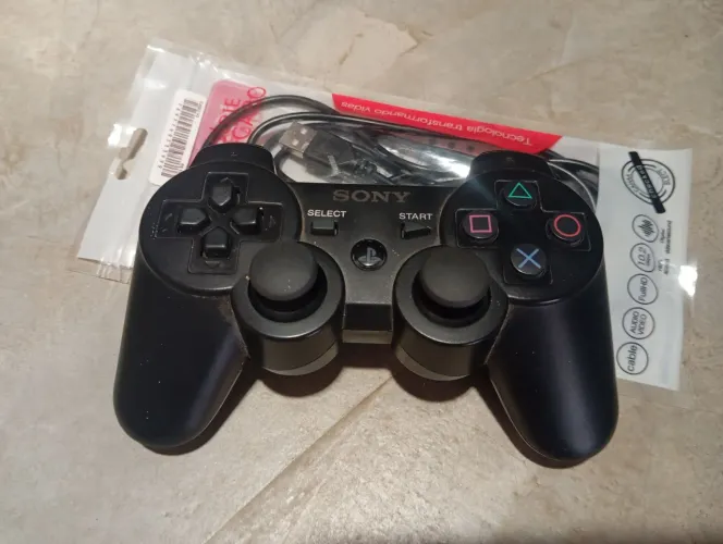 Controle de vídeo game, player 3.