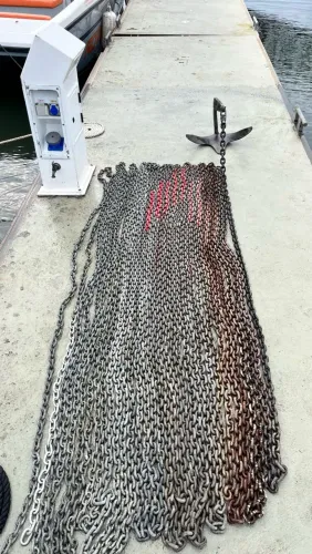 80M de corrente e uma ancora de 20Kg