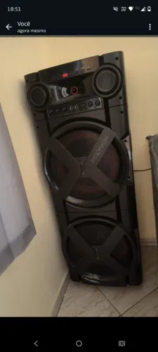 Caixa amplificada 2000 RMS de potência nova 