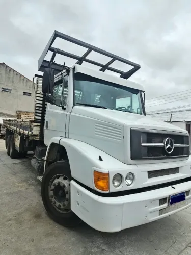CAMINHÃO MERCEDES-BENZ 1620 2009