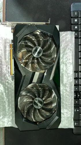 Vende-se Placa de Vídeo RX6600XT 8GB Asrock