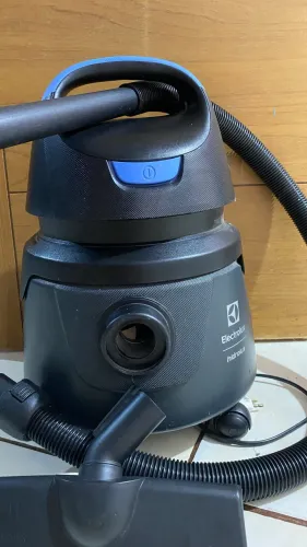 Vendo aspirador de pó e água em perfeito estado