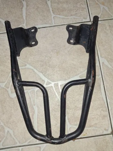 Bagagueiro ferro reforçado