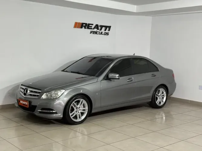 Mercedes-Benz C-180 CGI Classic 1.8 16V 156cv Aut. 2012