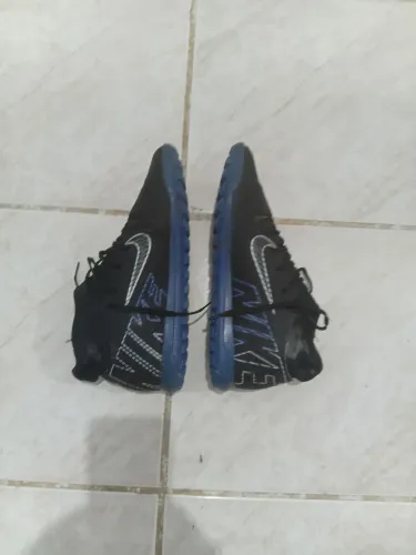 Tênis nike sociaty
