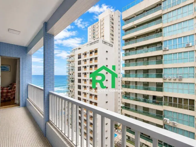 Apartamento à beira mar com 3 quartos, 1 vaga à venda em Pitangueiras, Guarujá