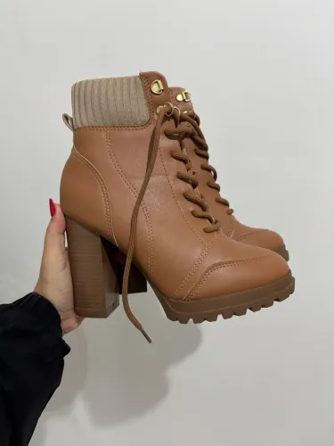 Bota coturno