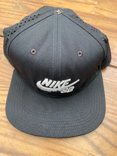 Boné Nike sb preto