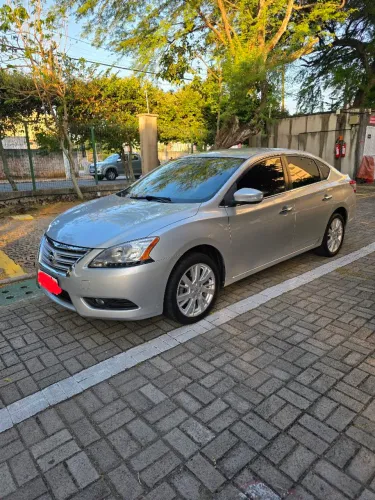Nissan Sentra SL 2.0/ 2.0 Flex Fuel 16V Aut. 2015