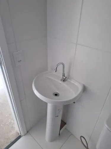 Lavatório/pia para banheiro Deca