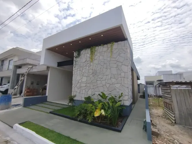 MT 14 / Linda casa de 3 suítes no Porto Marina Residence. Ligue : 9 1 - 9 8 3 8 4 3 5 2 6