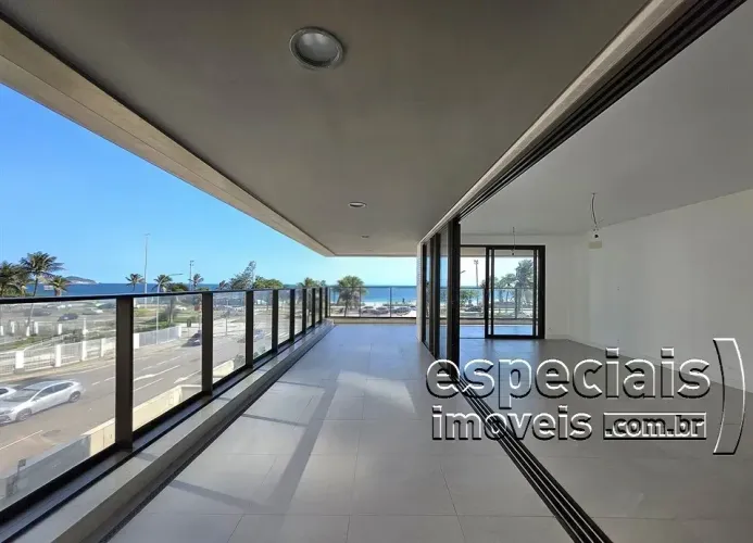 Apartamento à venda no Wave. Praia da Barra da Tijuca. Av. Lucio Costa.