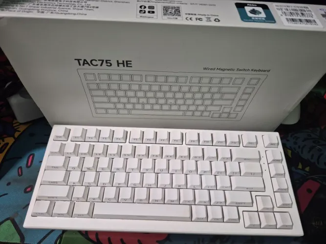 TECLADO GAMER AKKO 75HE
