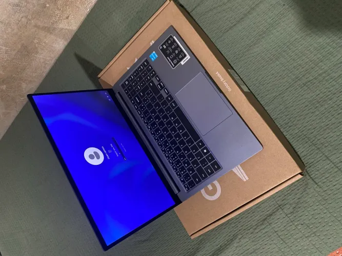 Samsung book 4