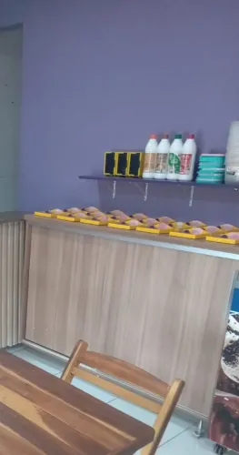 Balcão expositor de guloseimas 
