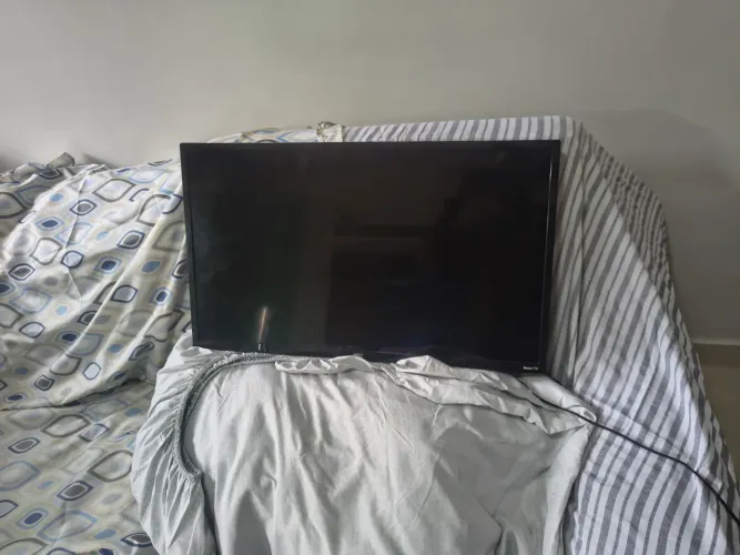 Tv AOC
