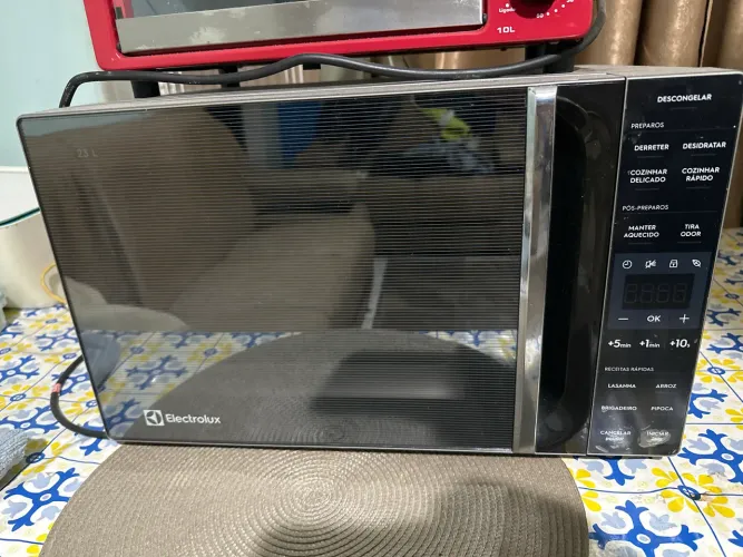 Microondas Eletrolux Alumínio 23L