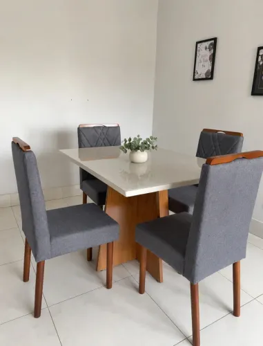 Mesa de Jantar com 4 cadeiras - Promoção