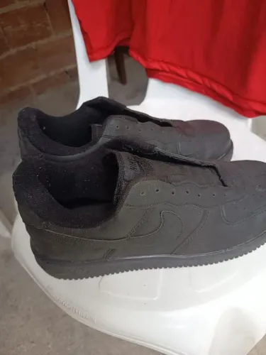 Nike Air preto tamanho 42