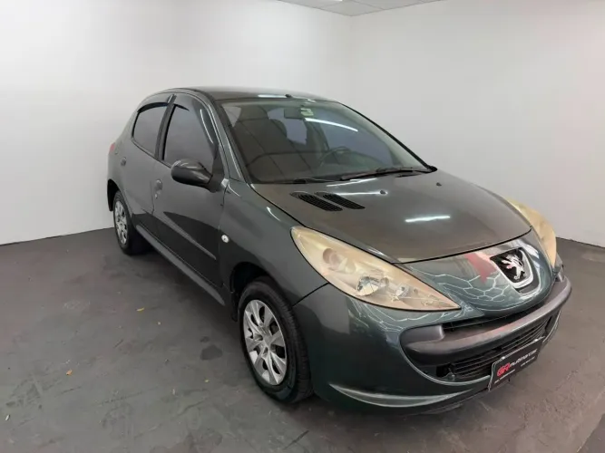 Peugeot 207 XR 1.4 Flex 8V 5P 2010