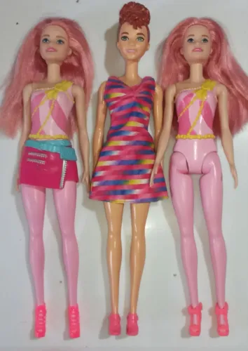 Lote 12 Barbies *LEIA O ANÚNCIO*