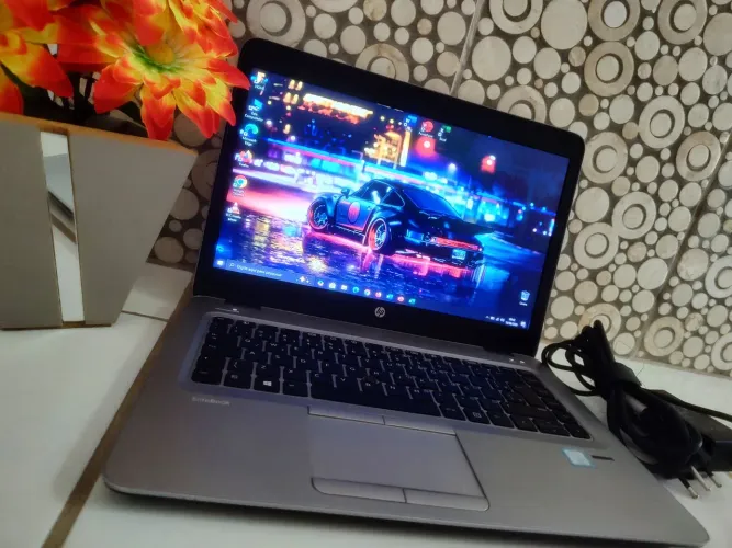 Notebook HP i5 7° 4GB SSD 256GB NVMe Win10(Aceito Cartão)