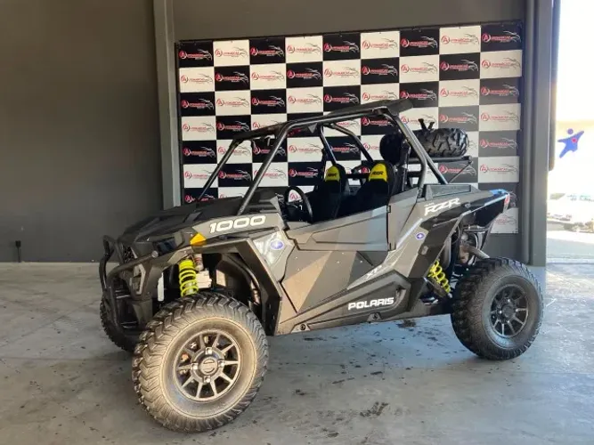 UTV POLARIS RZR 4X4 2022