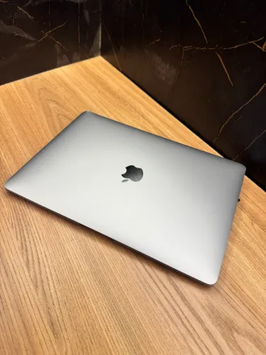 MacBook Air m1 13?