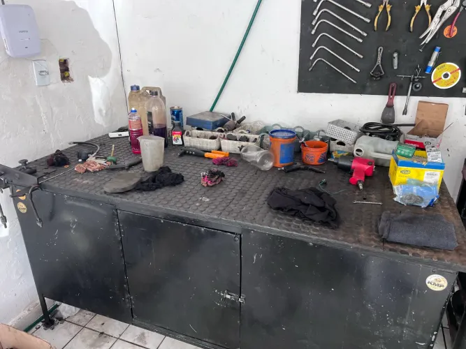 Bancada armário oficina de moto com suporte de motor