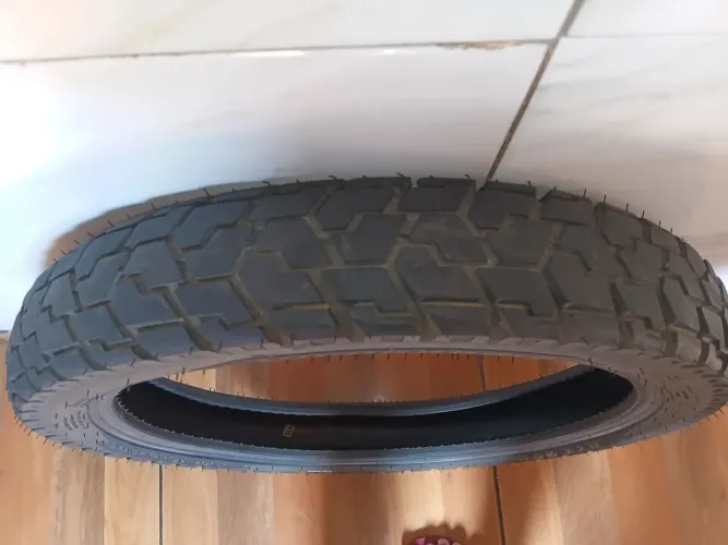 Pneu aro 17