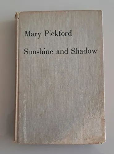 Livro Sunshine and Shadow