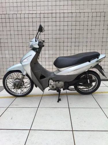 Honda Biz 125 es