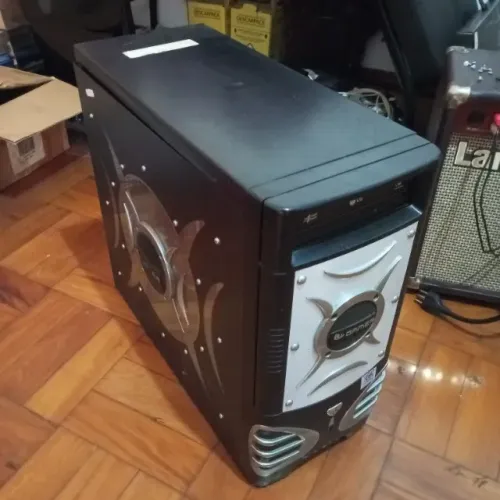 PC Gamer antigo, Core 2 Quad + GTX 550 Ti - ler descrição!