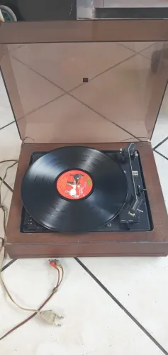 Vitrola Toca discos retro Dual