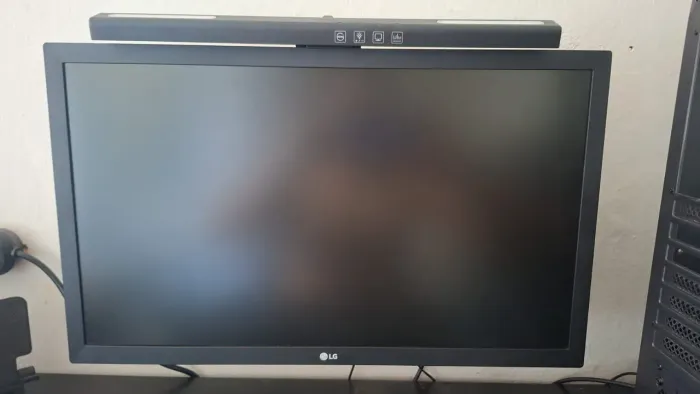 MONITOR LG 75HZ, (21,5 POLEGADAS) + LIGHTBAR